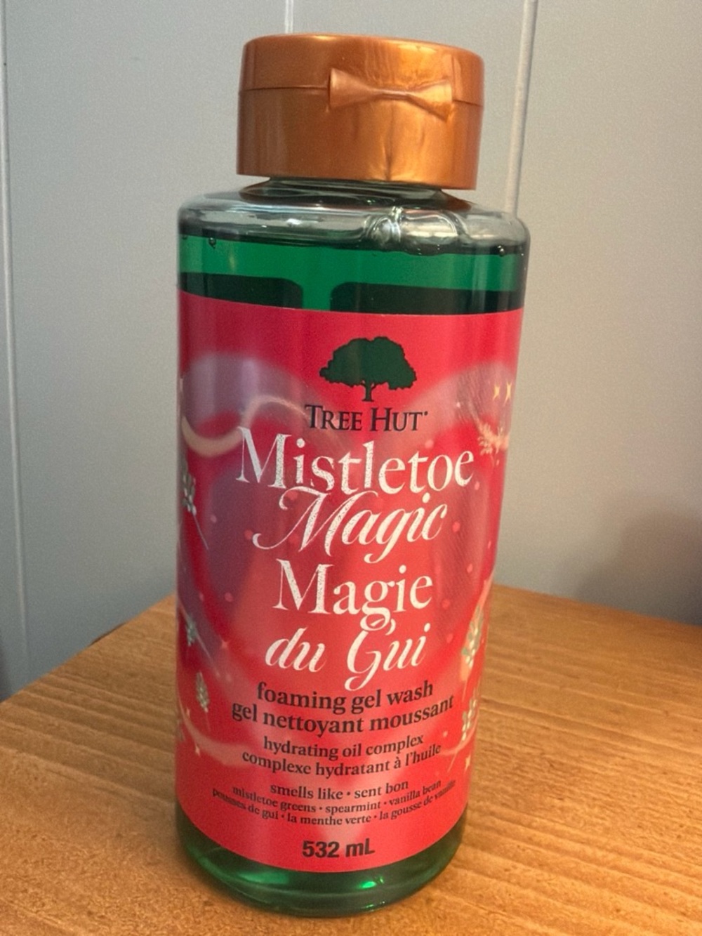 Tree Hut Mistletoe Magic Foaming Gel Wash - Green & Red